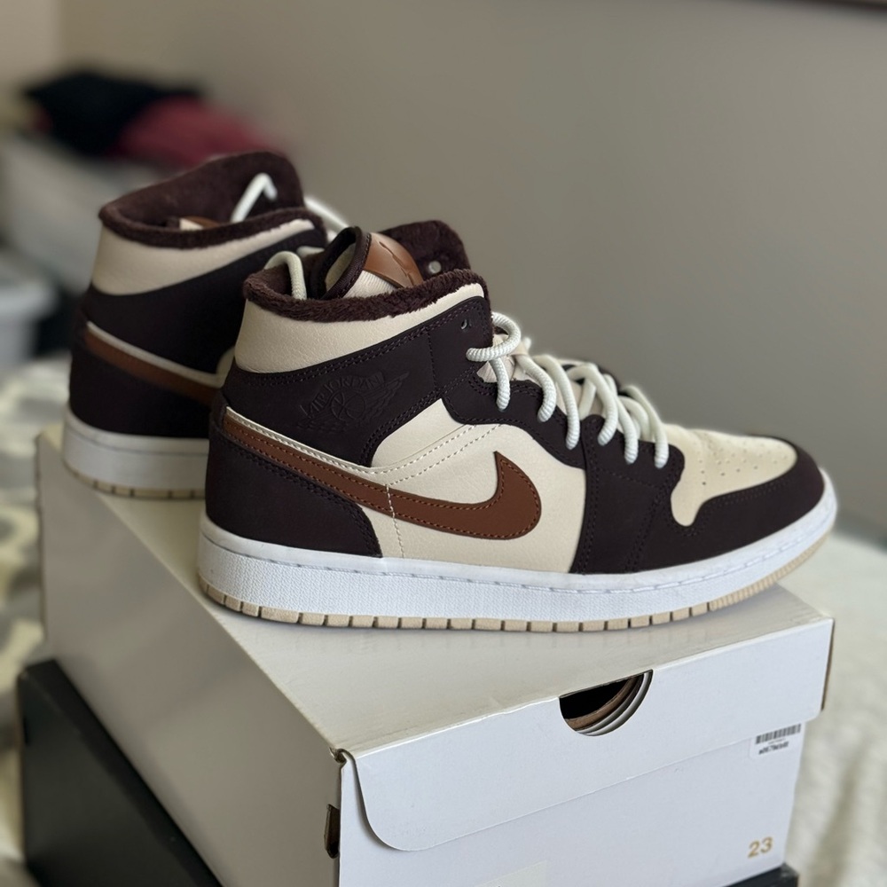 Brown Jordan's